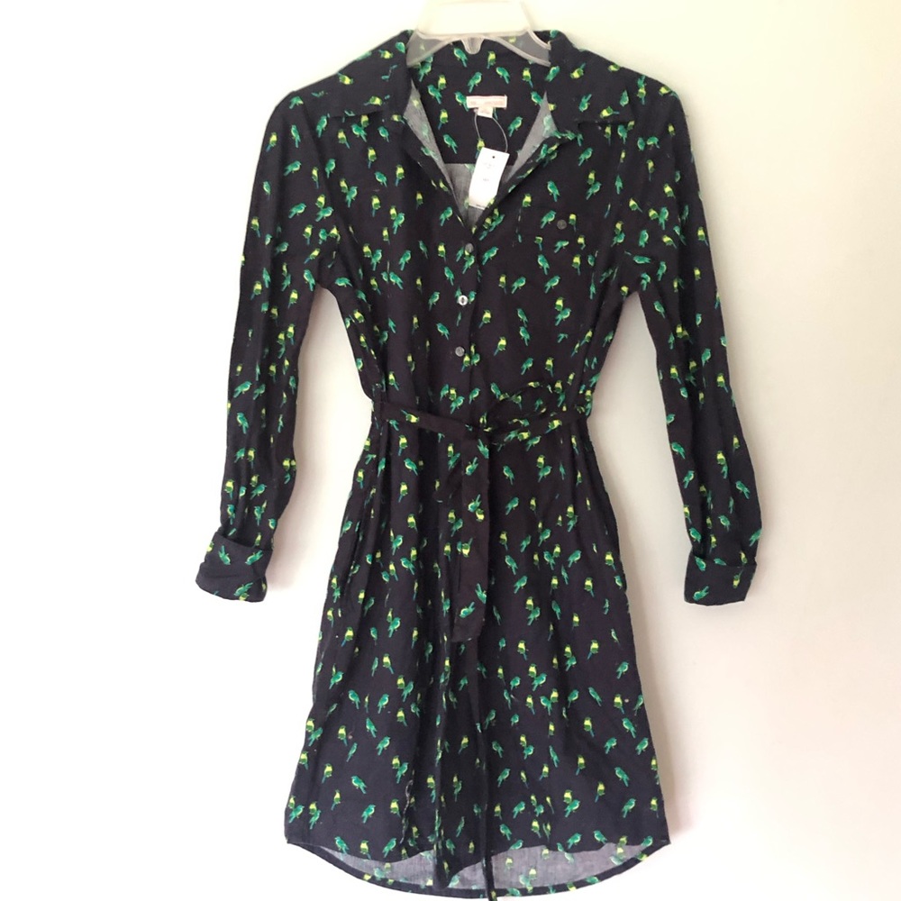 NWT Navy Blue GAP shirt dress, with tie belt.